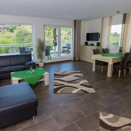 Weingut Christoph Mueller Apartamento